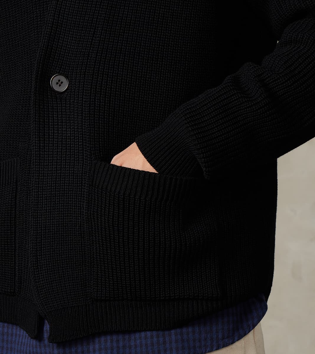 Signature 1-Button Cardigan Solid Wool Yarn Knit - Black