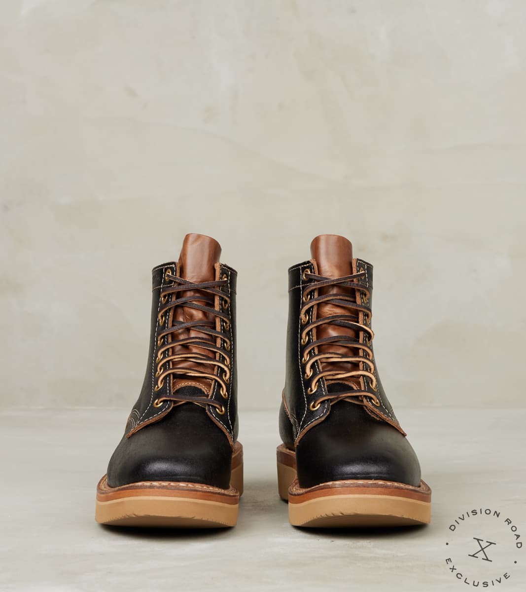 Cruiser 350 - 55 - Vibram 2060 - Horween Black Waxed Flesh