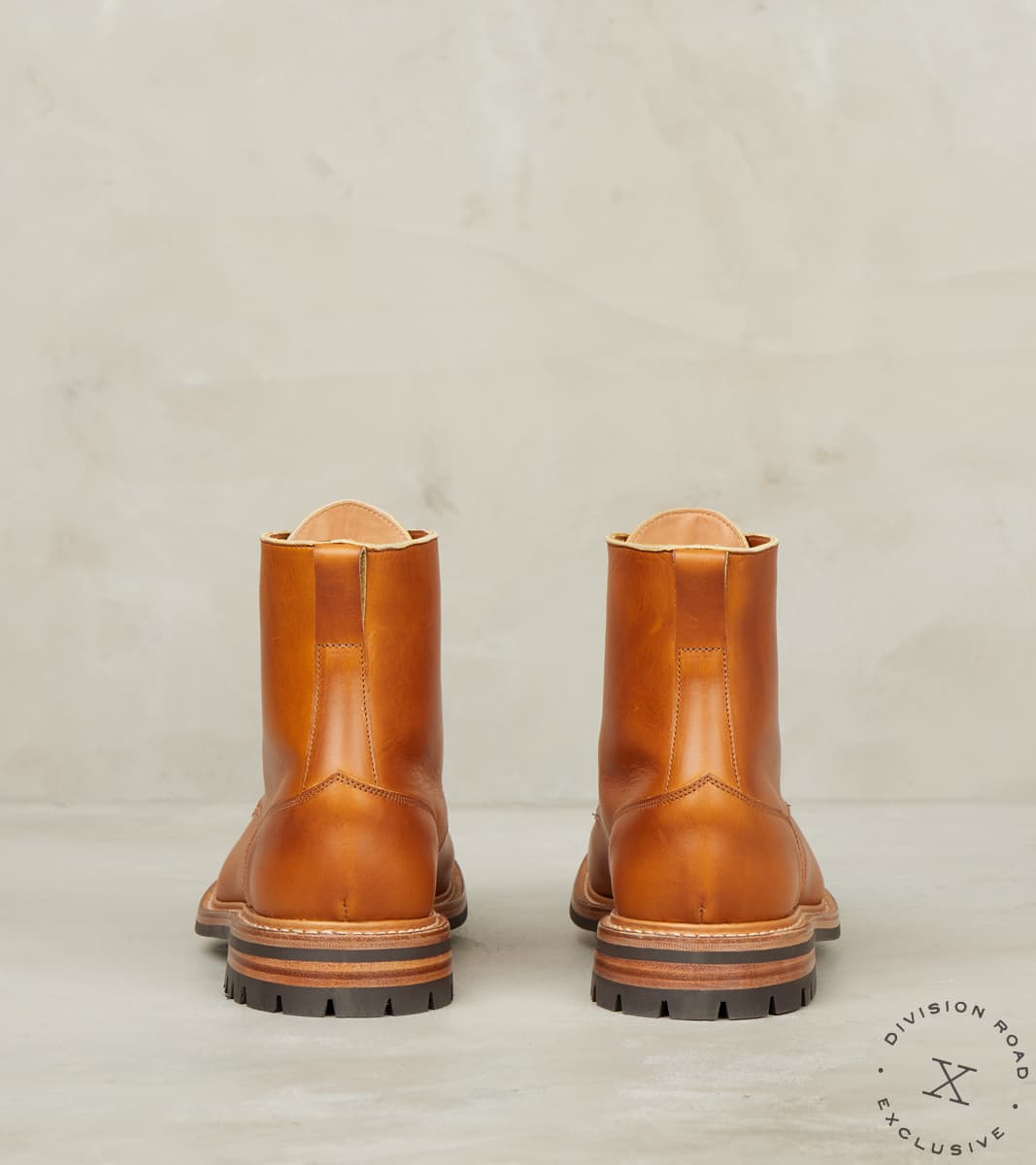 Tricker's x DR Low Logger - 4497 - Commando - Horween English Tan ...