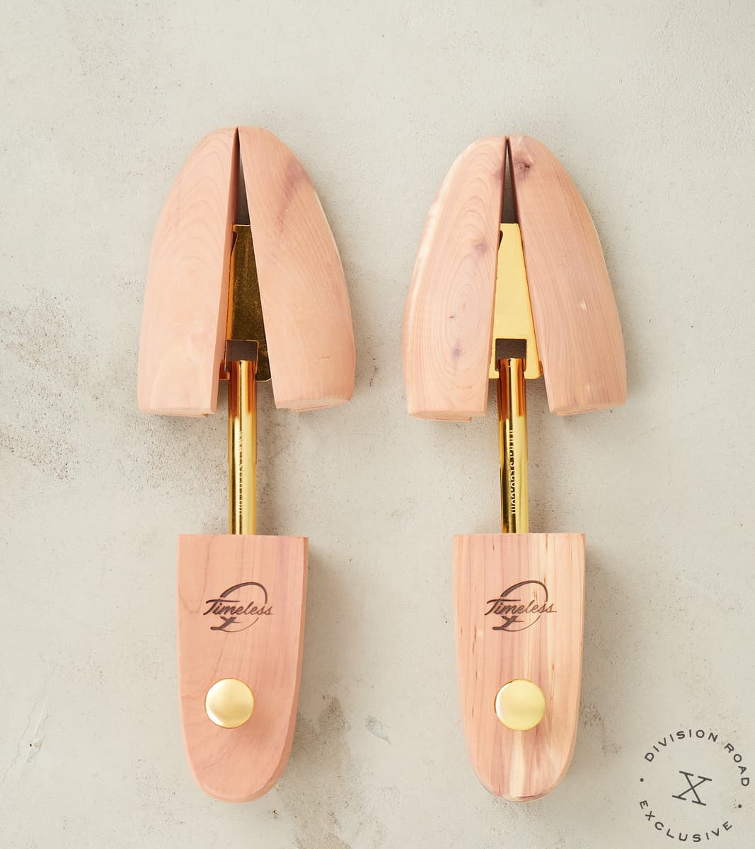 Division Road Timeless Shoe Tree - Aromatic Red Cedar – Division