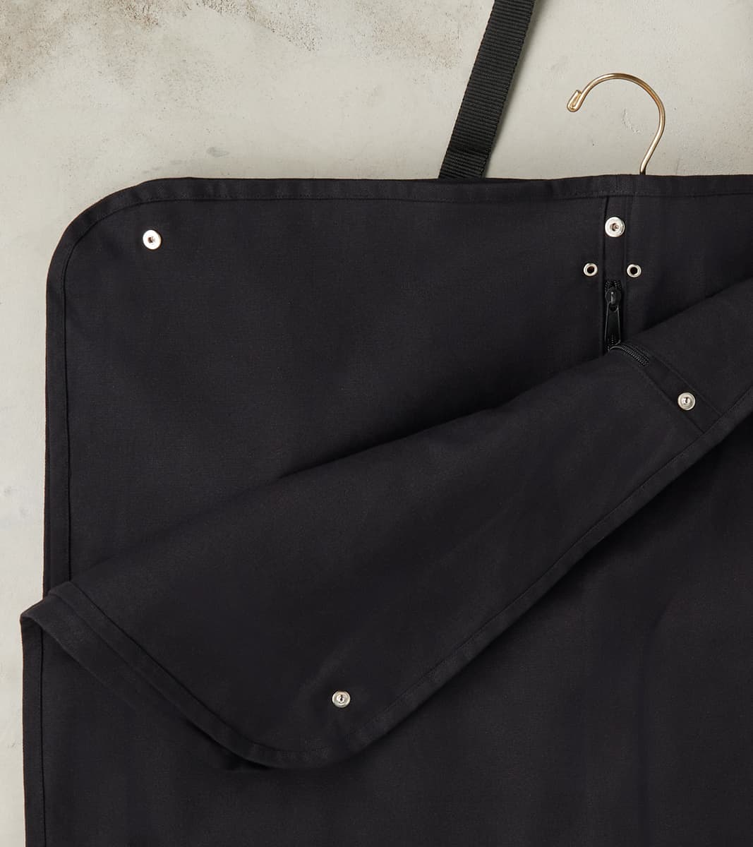 Division Road Garment Bag - 11oz Black Oxford