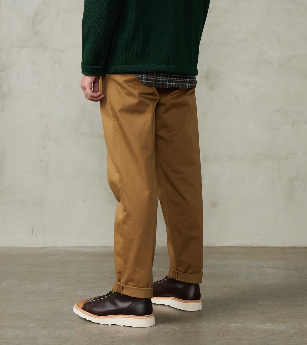 Enfield 121 Chino Trouser - Pleated Tapered - Beige Twill