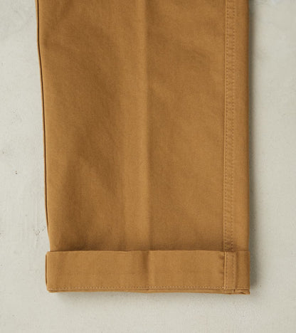 Axel 121 Chino Pant - Classic Tapered - Beige Twill