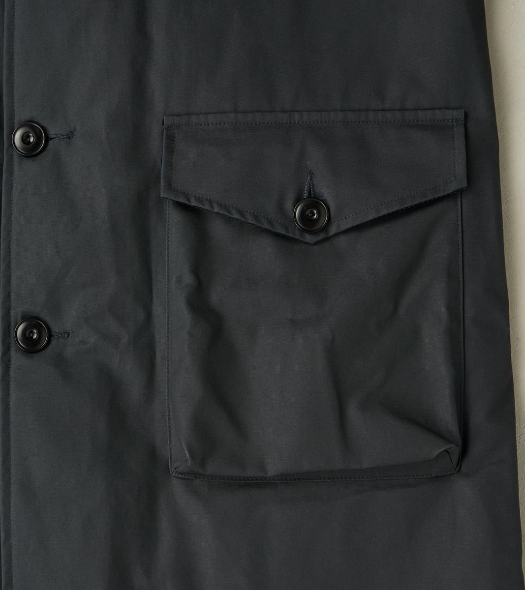 Murray 670 Reversible Raglan Trench Coat - Black Waterproof Canvas & Blackwatch Woolen