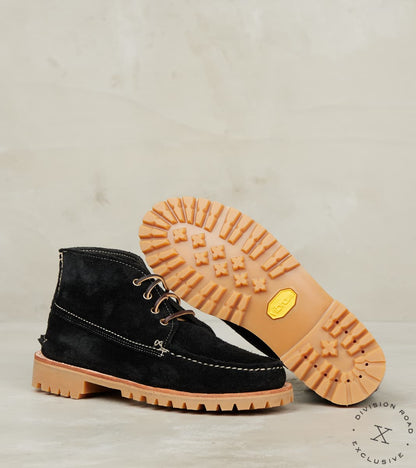 Quarter Trek Boot - Vibram 100 Montagna - Black Desert Oasis Oiled Suede