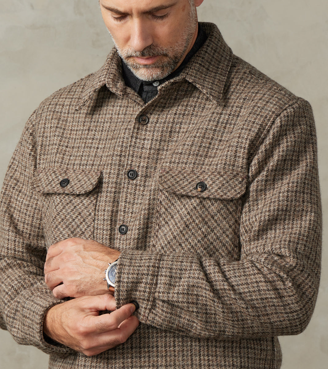 Benson - Lovat® Sonsie Tweed Mini Houndstooth Check - Undyed Charcoal