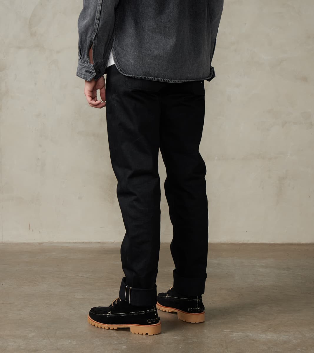 Portola - Classic Tapered - 17oz Black x Black Slub