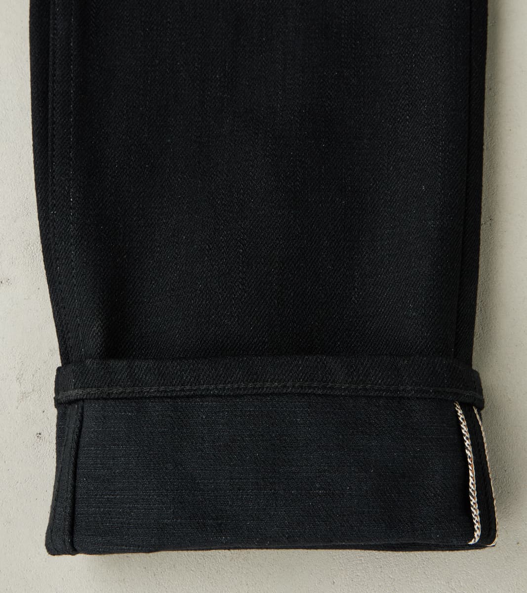 Portola - Classic Tapered - 17oz Black x Black Slub