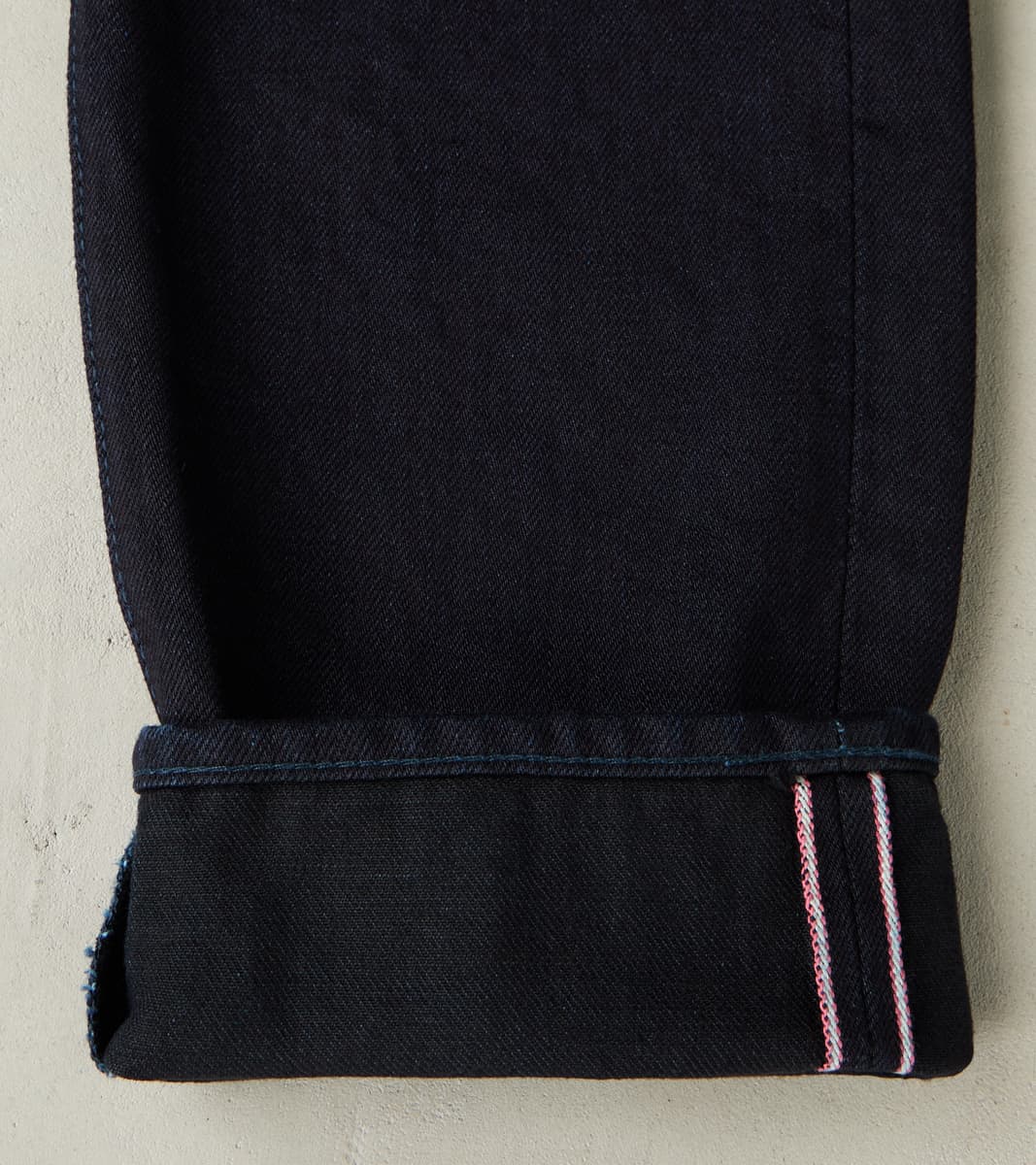 0306-IBSP - Tight Tapered - 15.7oz Indigo x Black