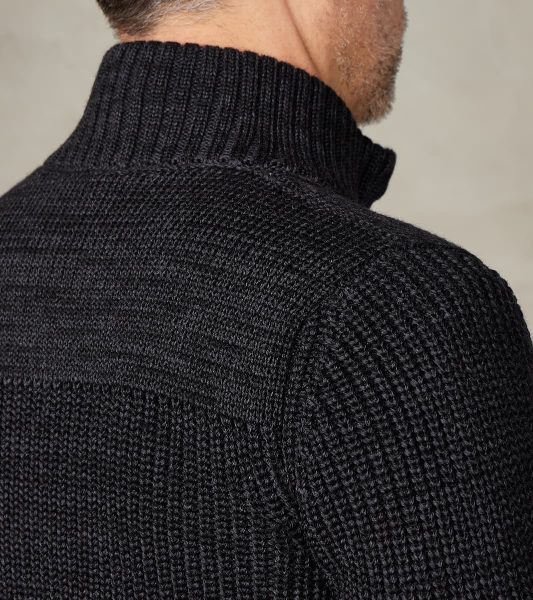 Robust Full Zip - Magnetite Black