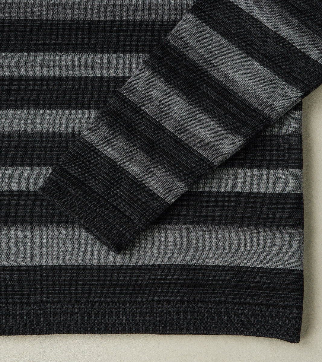 Given III Crewneck - Magnetite Black & Gneiss Grey