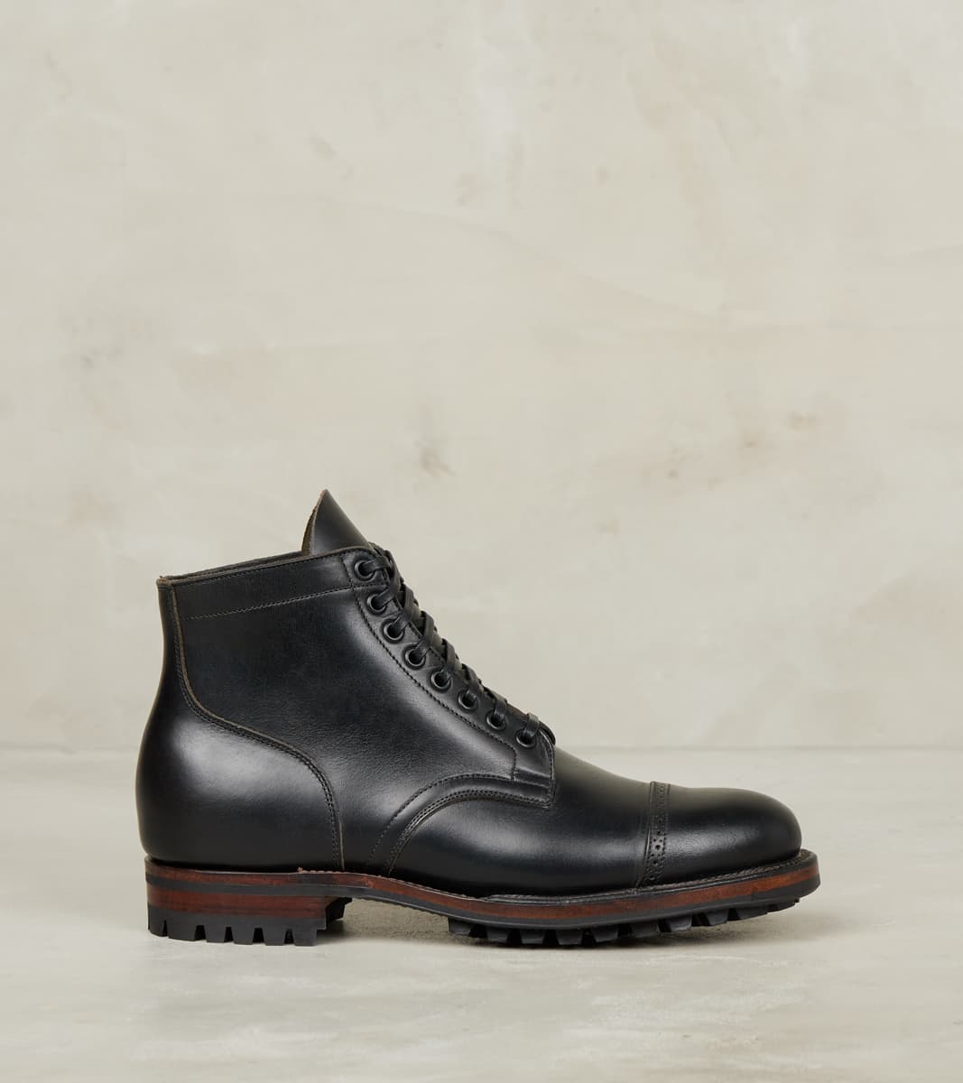 Viberg Service Boot - 2030 - Commando - Horween Black Wooly CXL