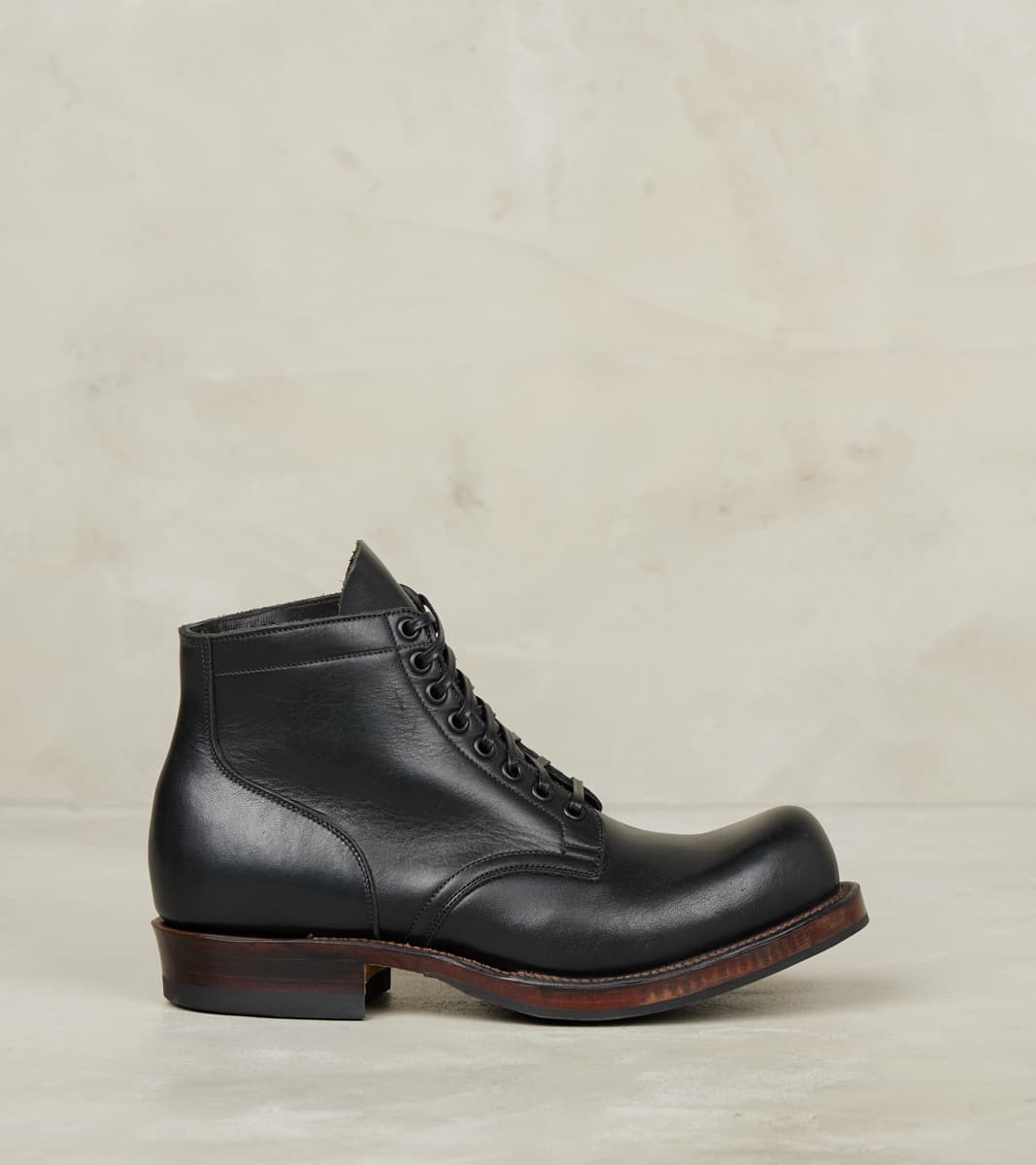 Viberg Service Boot - 310 - Split Dainite - Horween Black Wooly CXL