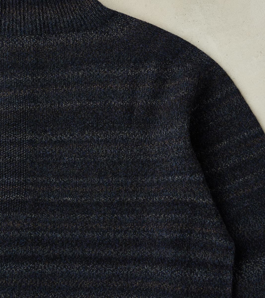 Gradation Trace of Repair High Neck Cardigan - Navy Black