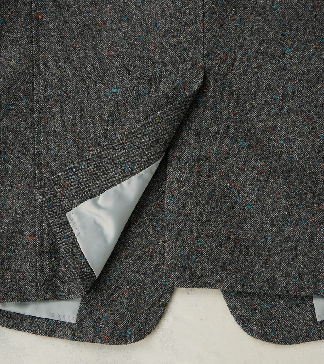 Single Breasted 2-Button Jacket - Neps Virgin Wool Tweed Cloth - Gray