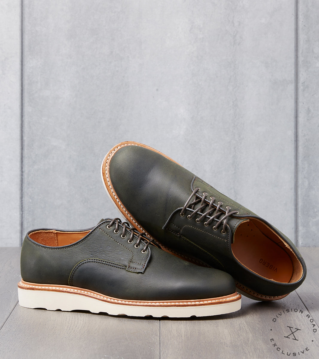 Derby Shoe - 1035 - Christy - Military Green Waxed Kudu