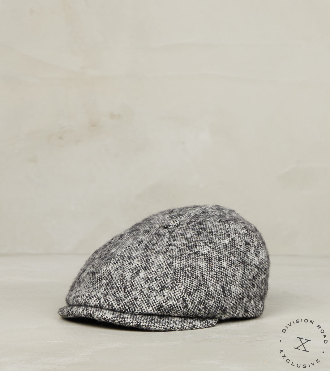 Division Road Bates Gentleman's Hatter Toni Cap - Magee Donegal Tweed - White Black