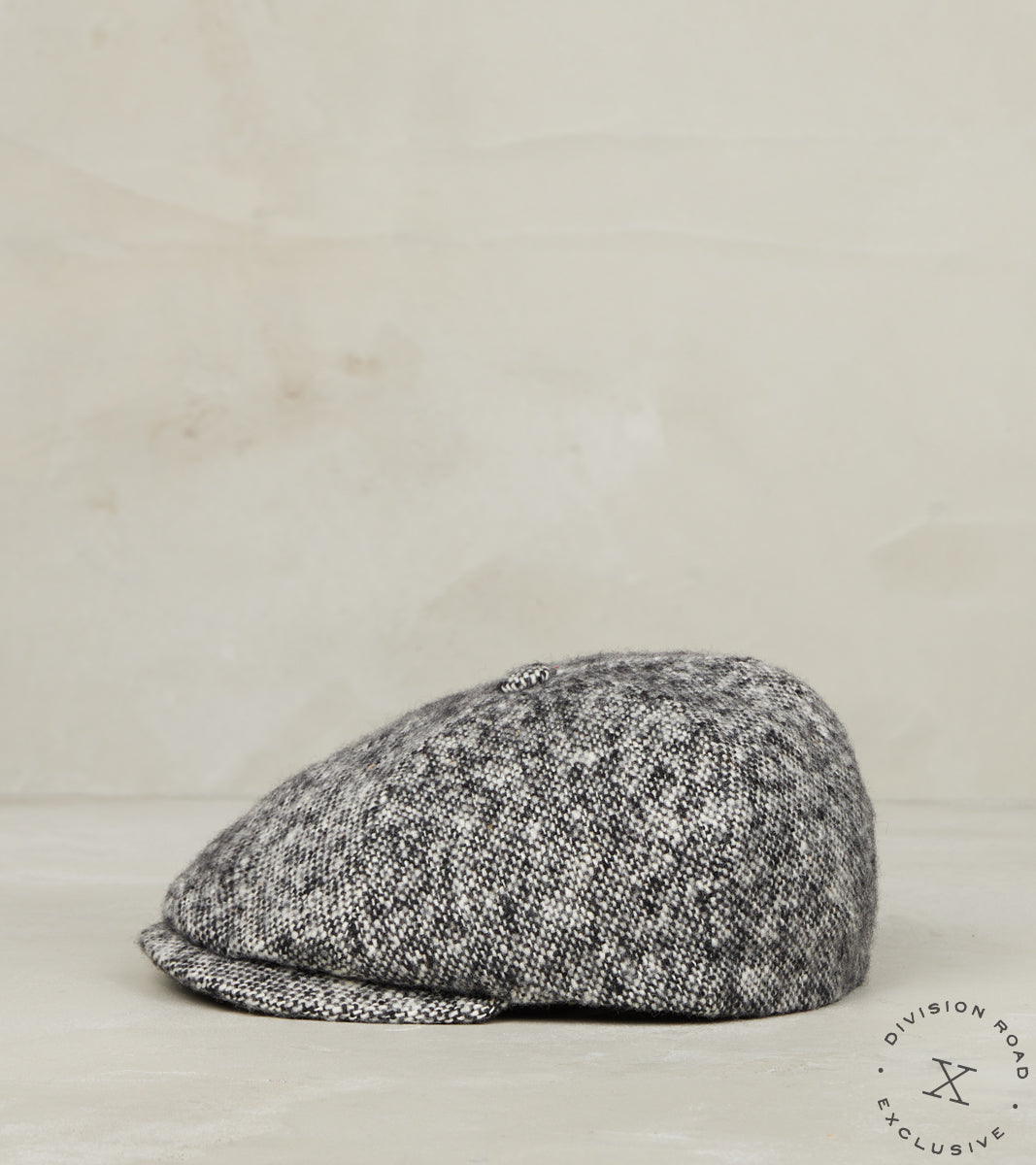 Division Road Bates Gentleman's Hatter Toni Cap - Magee Donegal Tweed - White Black