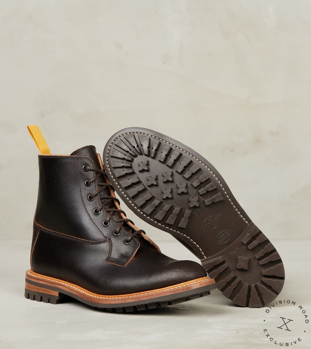 Burford Boot - 4497 - Commando - Horween Java Waxed Flesh